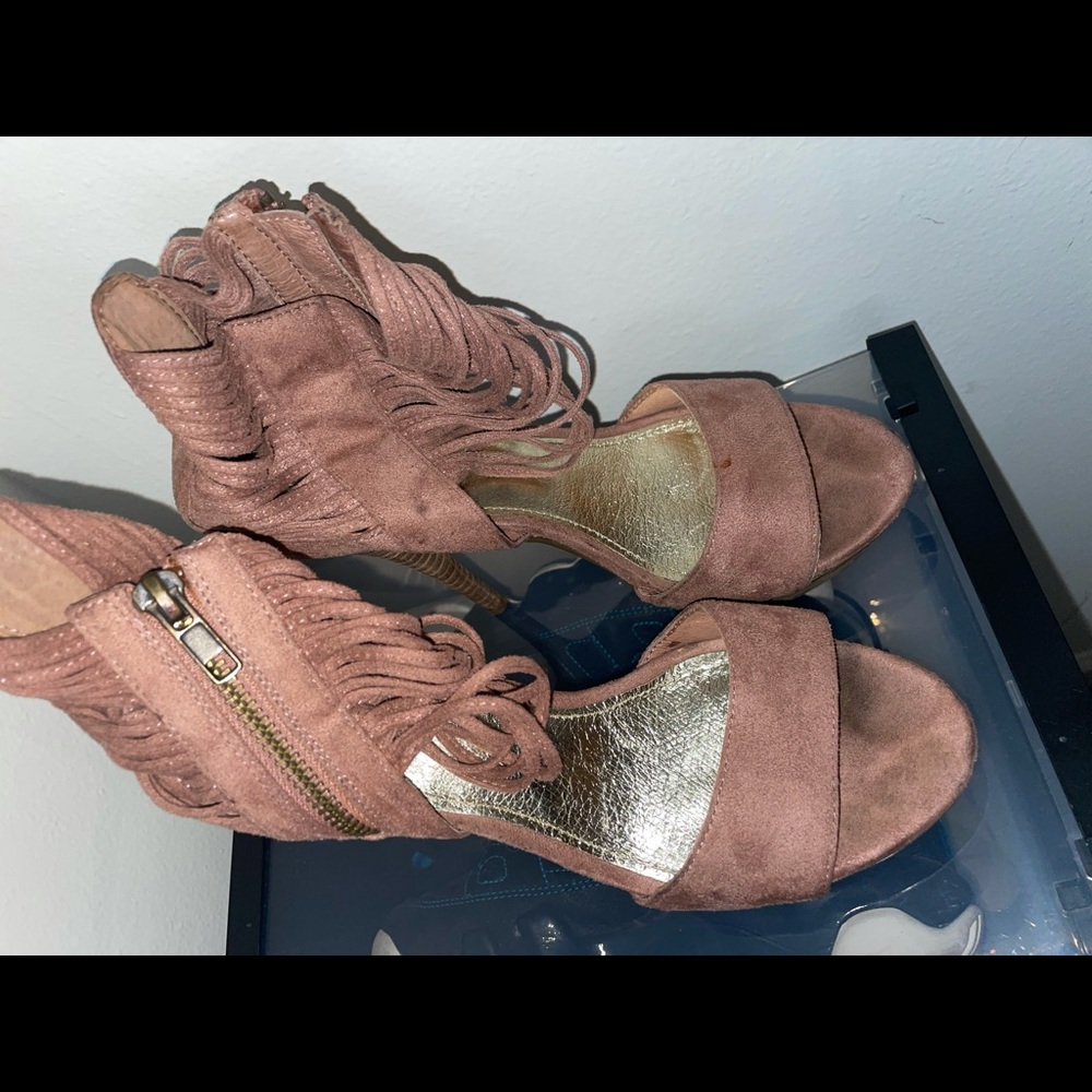 Used work 2x’s. Gently used